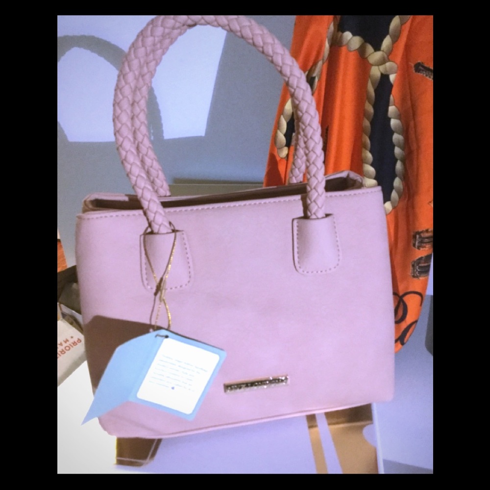❤️PRETTY NUDE LONDON BAG❤️